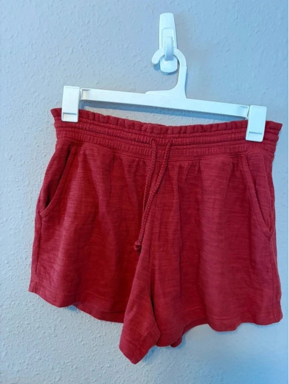 Aerie red lounge shorts M